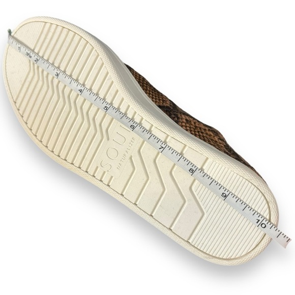 NEW! Soul Naturalizer Pink Snake Print Slip On Sneakers - Size 7W - Picture 5 of 8